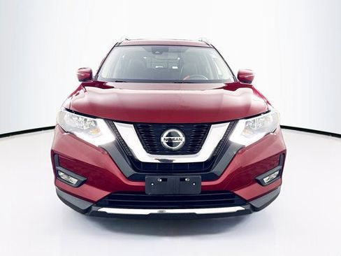 Used 2018 Nissan Rogue SL image 2