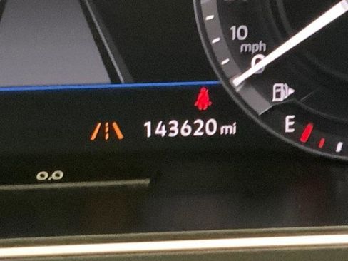 Used 2019 Volkswagen Tiguan SEL Premium AWD/4WD image 26