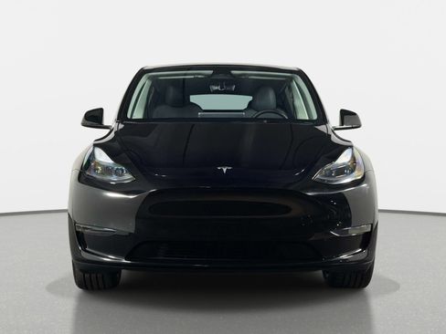 Used 2024 Tesla Model Y Long Range RWD image 18