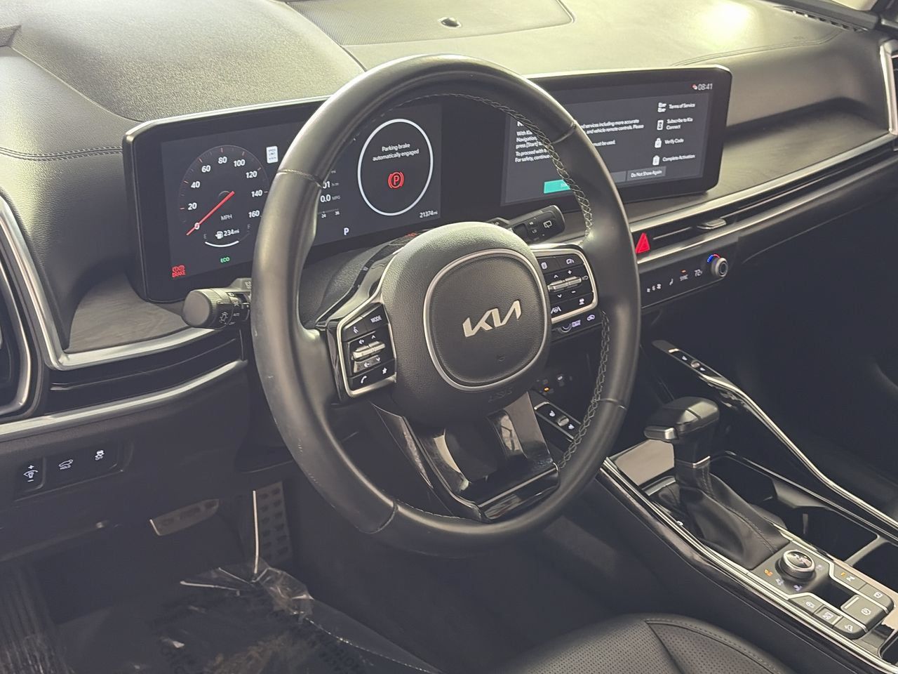 Used 2025 Kia Sorento SX AWD/4WD image 12