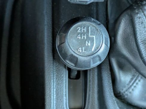 Used 2011 Jeep Wrangler Sport AWD/4WD image 16
