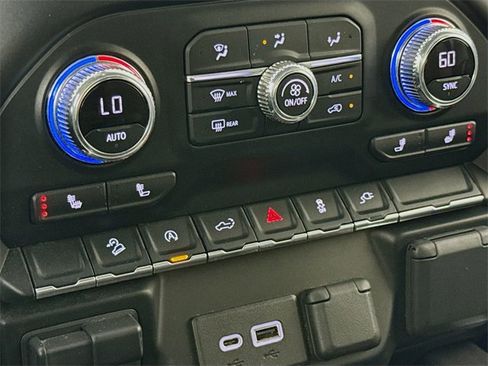 Used 2021 GMC Sierra 1500 Elevation w/ Preferred Package image 22