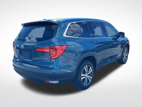 Used 2017 Honda Pilot EX image 6