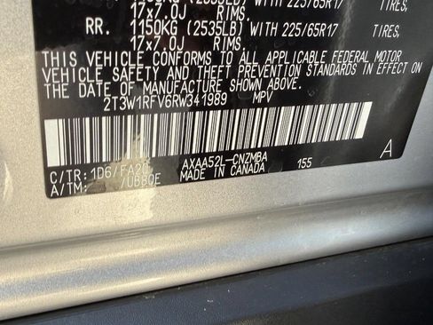 Used 2024 Toyota RAV4 XLE w/ Convenience Package FWD image 28