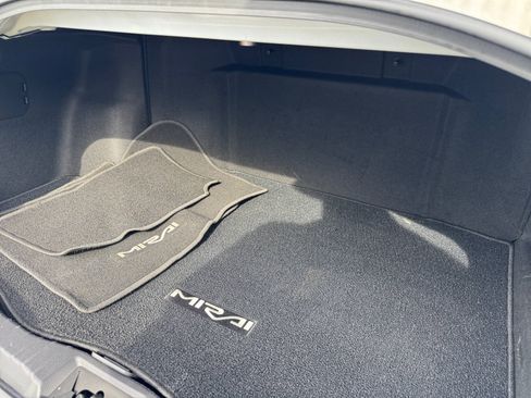 Used 2021 Toyota Mirai w/ Advanced Technology Package RWD image 19