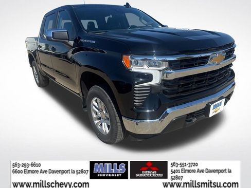 Used 2023 Chevrolet Silverado 1500 LT AWD/4WD image 7