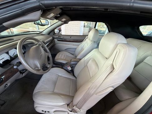 Used 2004 Chrysler Sebring Limited FWD image 18