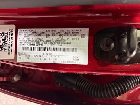 Used 2025 Ford F250 Platinum w/ Tremor Off-Road Package image 43