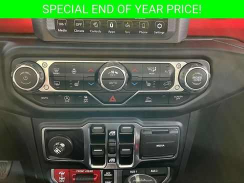Used 2023 Jeep Gladiator Rubicon w/ LED Lighting Group image 16