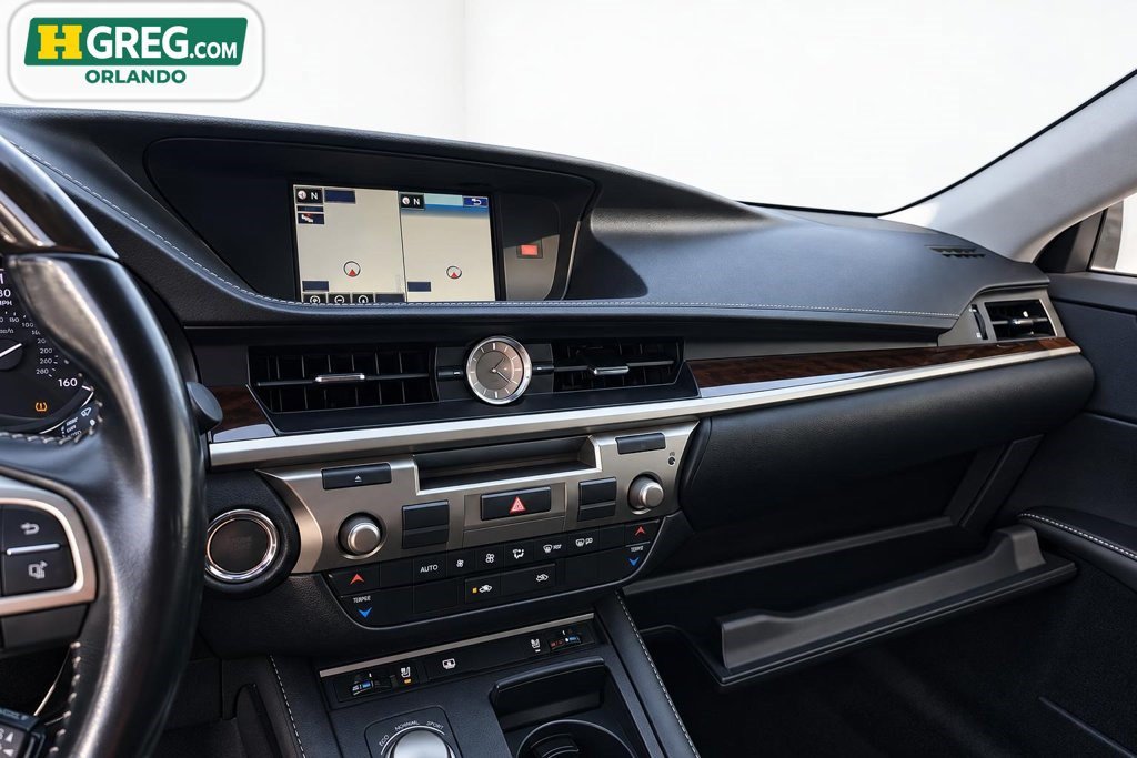 Used 2016 Lexus ES 350 w/ Luxury Package w/Wood Trim FWD image 14
