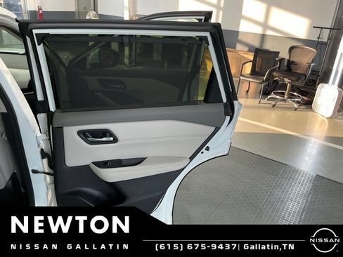 Used 2023 Nissan Rogue SL w/ SL Premium Package FWD image 43