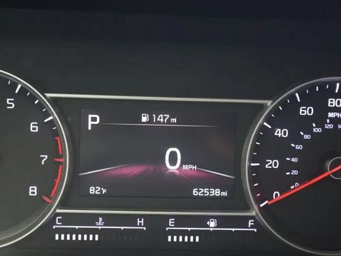 Used 2022 Kia Sorento S FWD image 29