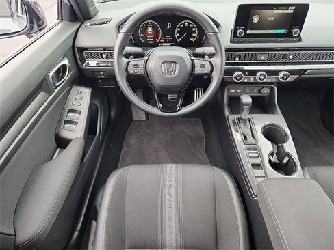 Used 2025 Honda Civic Sport image 11