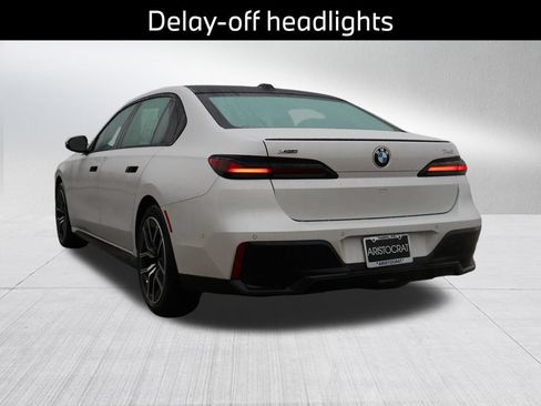 New 2026 BMW 740i xDrive w/ Executive Package AWD/4WD image 21