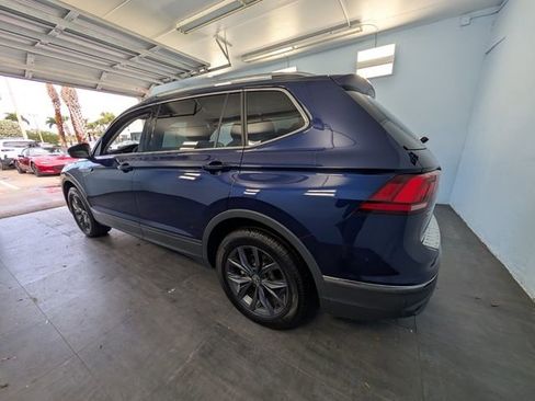 Used 2024 Volkswagen Tiguan SE FWD image 10