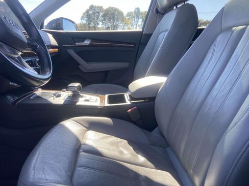 Used 2018 Audi Q5 2.0T Premium Plus w/ Premium Plus Package image 17