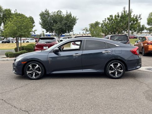 Used 2016 Honda Civic Touring image 3