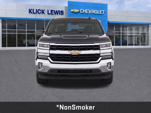Used 2018 Chevrolet Silverado 1500 LT w/ All Star Edition AWD/4WD image 2