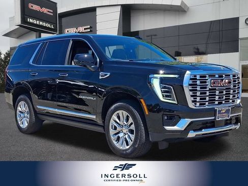 Used 2026 GMC Yukon Denali w/ Sun & Power Step Package AWD/4WD image 1