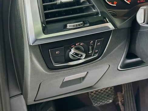 Used 2020 BMW X3 xDrive30i w/ Convenience Package image 11