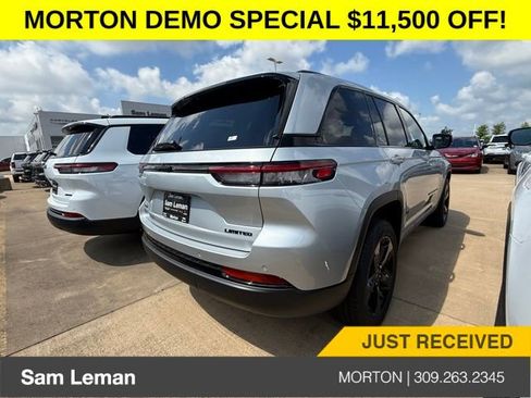 New 2025 Jeep Grand Cherokee Limited w/ Black Appearance Package image 8