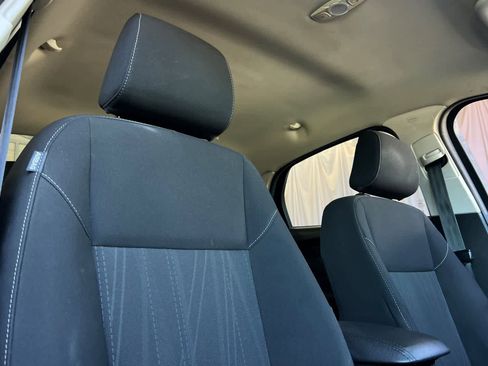 Used 2018 Ford Focus SE FWD image 18
