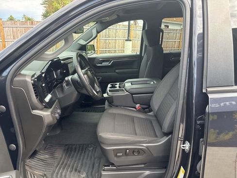 Used 2023 Chevrolet Silverado 1500 RST w/ Z71 Off-Road Package image 11