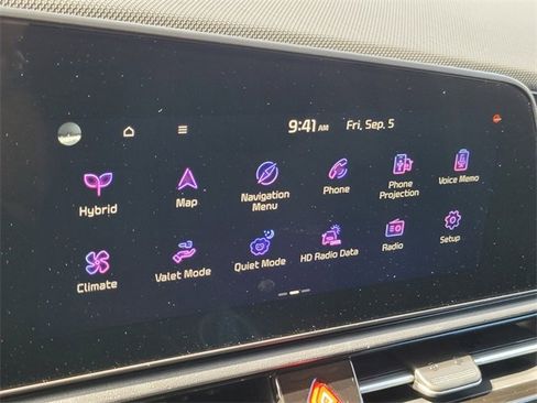 New 2025 Kia Niro EX Touring image 15