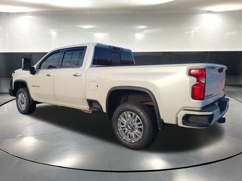 Used 2020 Chevrolet Silverado 2500 High Country image 9
