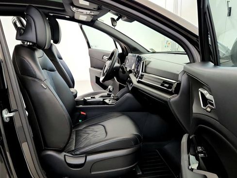 Used 2024 Kia Sportage X-Line w/ X-Line Premium Package AWD/4WD image 17