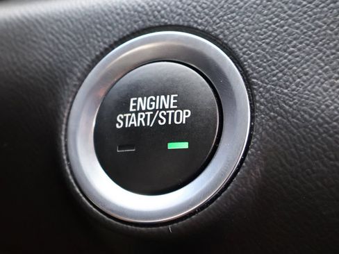 Used 2024 GMC Terrain SLT FWD image 37