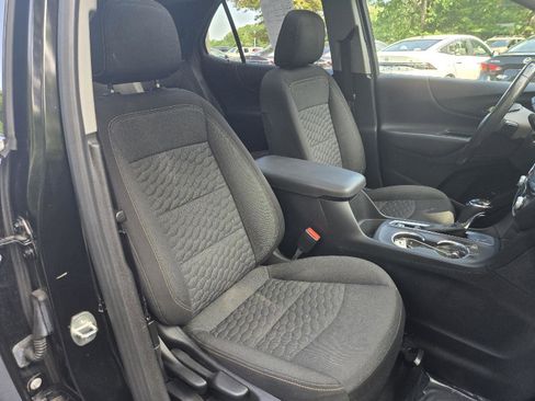 Used 2019 Chevrolet Equinox LT FWD image 25