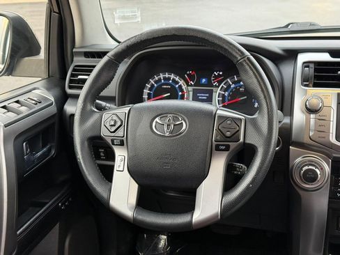 Used 2017 Toyota 4Runner Limited image 15
