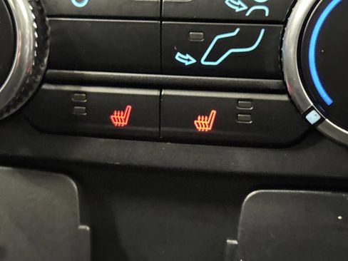 Used 2023 Ford Explorer Limited image 35