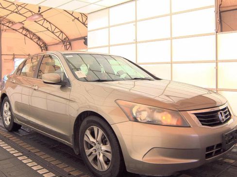 Used 2009 Honda Accord LX-P image 3