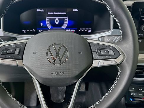 New 2026 Volkswagen Taos SE AWD/4WD image 13