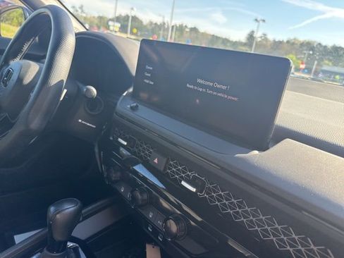 Used 2024 Honda Accord Sport image 11