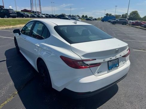 Used 2026 Toyota Camry LE w/ Convenience Package FWD image 5