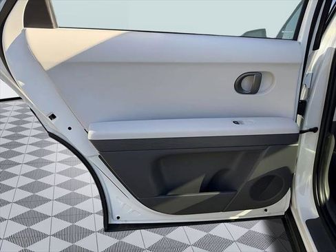 New 2026 Hyundai Ioniq 5 SEL image 28