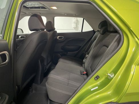 Used 2023 Hyundai Venue SEL image 16