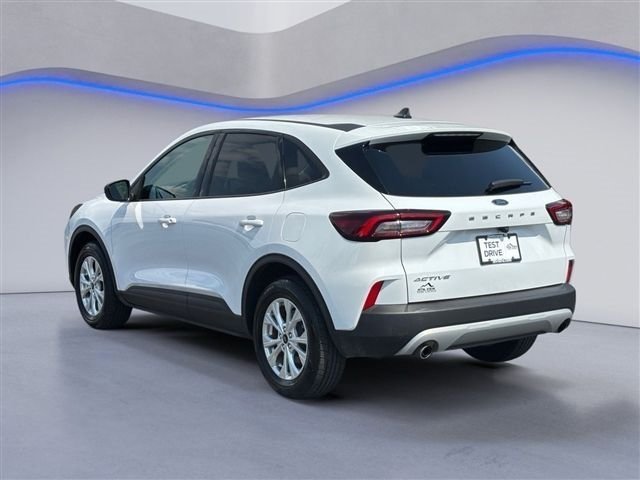 Used 2025 Ford Escape Active FWD image 3