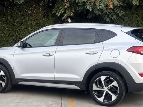 Used 2017 Hyundai Tucson Sport FWD image 6