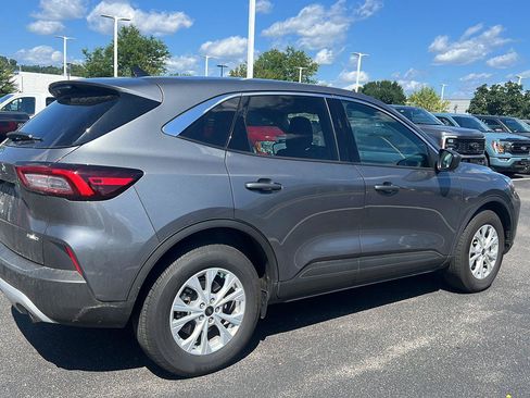 Used 2023 Ford Escape Active AWD/4WD image 5