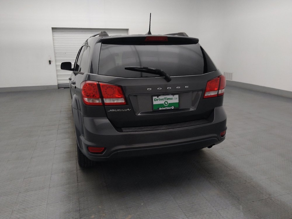Used 2019 Dodge Journey SE w/ Connectivity Group FWD image 6