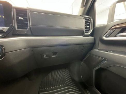 Used 2024 Chevrolet Silverado 2500 LT AWD/4WD image 7