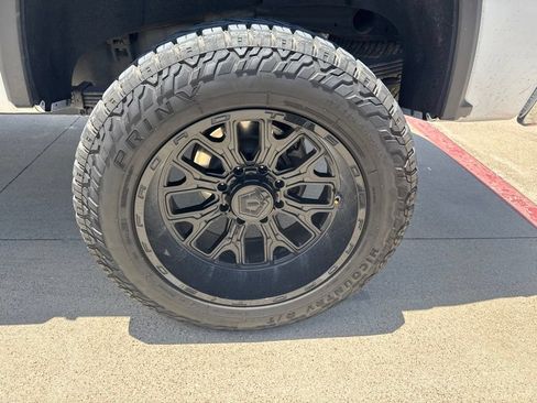 Used 2020 Chevrolet Silverado 2500 LTZ w/ LTZ Plus Package RWD image 9