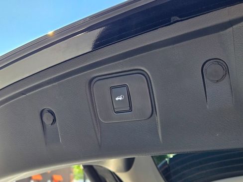 Used 2023 Nissan Murano Platinum w/ Cargo Package FWD image 21