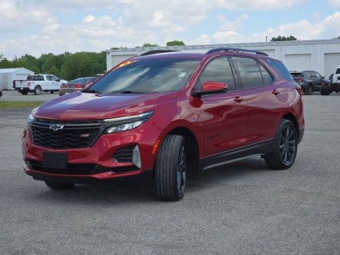 Used 2024 Chevrolet Equinox RS w/ RS Leather Package AWD/4WD image 3