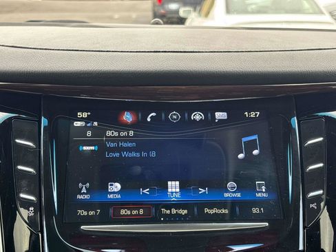 Used 2020 Cadillac Escalade Luxury image 32