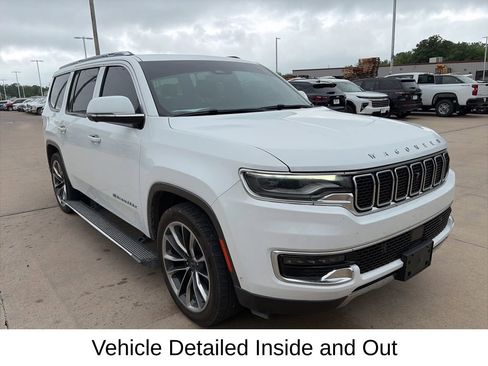 Used 2022 Jeep Wagoneer Series III w/ Premium Group I AWD/4WD image 6